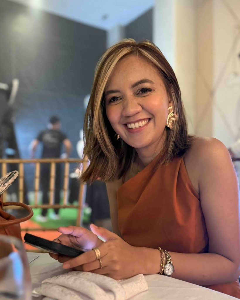 My first balayage hair color, done at a neighborhood salon for 1,500 pesos